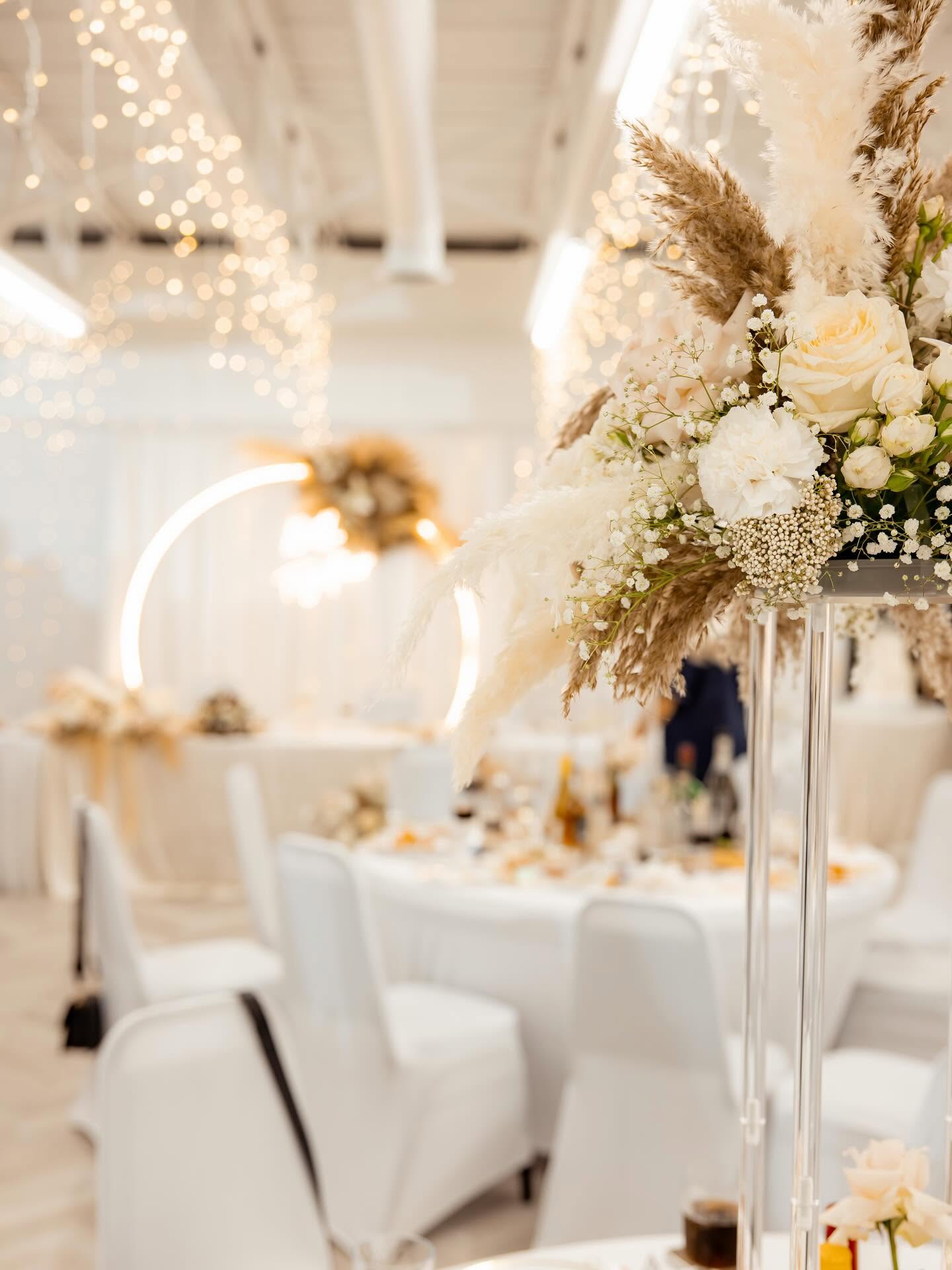 Elegant floral wedding decor in the Dream Town hall